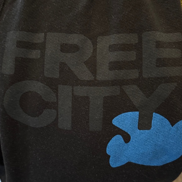 Free City Black 3/4 Joggers size L - Picture 3 of 4